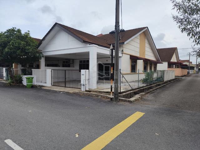 Rumah Teres Endlot di Taman Shahzan 1