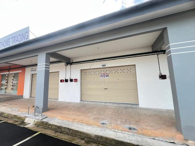Single Storey Shop Lot (Intermediate unit) 1