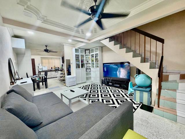 MURAH+CANTIK RENOVATED🔥 2 Storey Terrace Taman Sri Gombak Batu Caves 1
