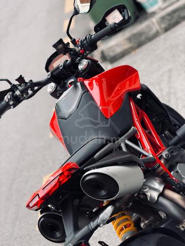 Ducati Hypermotard 950 (Mileage baru 959km) - photo 8 of 12