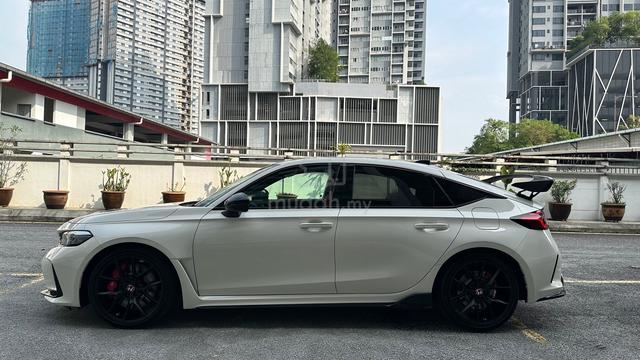 25Km 5A Like New 2025 Honda CIVIC 2.0 TYPE R FL5 - 5