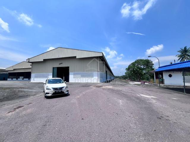13.88 Acre Heavy Industrial Factory Built Up 273k sqf Power 4000amp 1