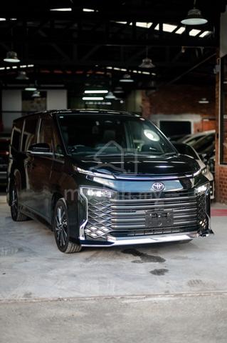 2022 Toyota VOXY 2.0 S-Z (A) DSM HUM - 2