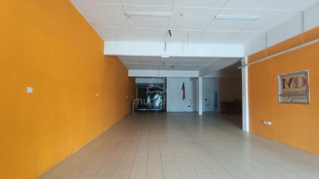 Adjoining unit Taman Bukit Kapar Shoplot for Rent 1