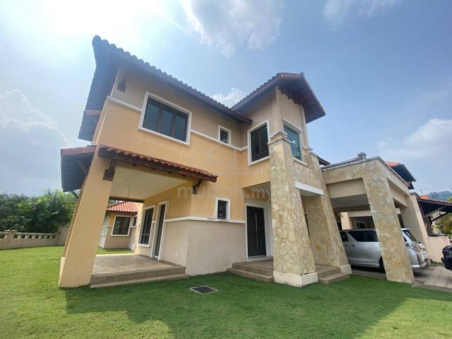 CORNER LOT 2.5 Storey Bungalow House Widuri Villa Country Heights 1