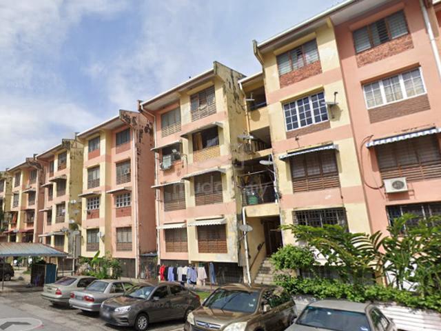 Flat Dato Ahmad Razali 1