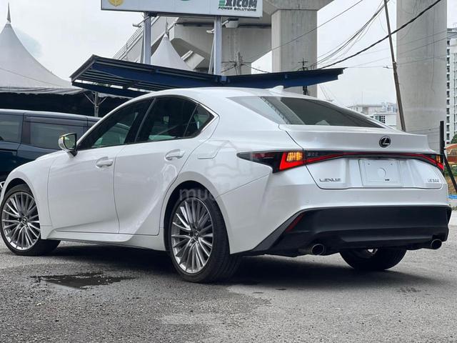 2021 Lexus IS300 Luxury Edition 5A Grade 24k km LO - 2
