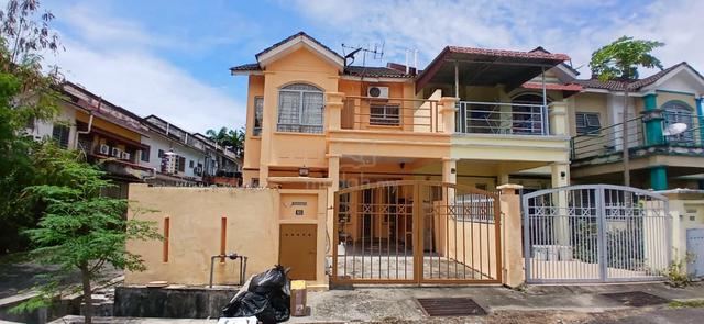 Double Storey End Lot House at Taman Bukit Semenyih 1