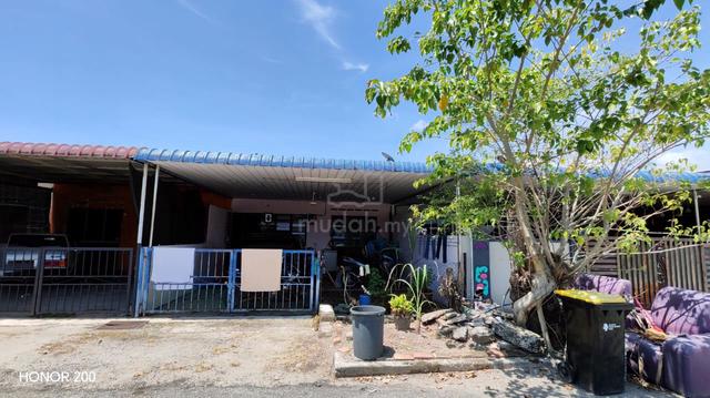 Teres Setingkat, Taman Pekan Baru, Parit Buntar 1