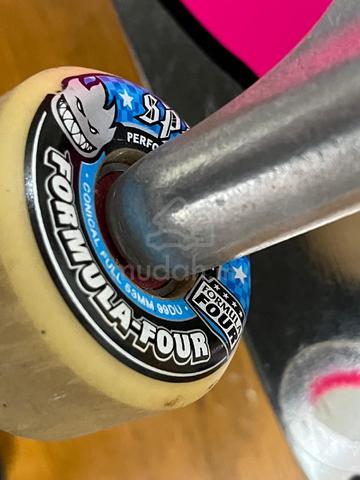 Almost mullen skateboard 8"0 complete custom  - photo 5 of 6