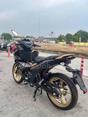 OCTOBER END SALE ! Yamaha Y15ZR SPECIAL EDITION - photo 4 of 9