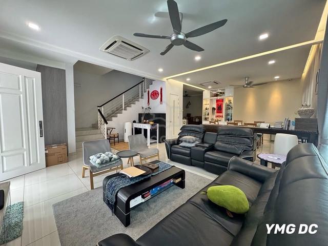 Ambang Botanic 2 Klang 2 Sty Semi-D Fully Renovated & Facing Parking 1