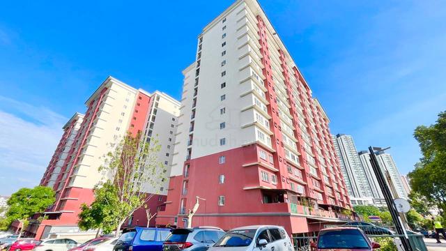 The Lumayan Apartment 1