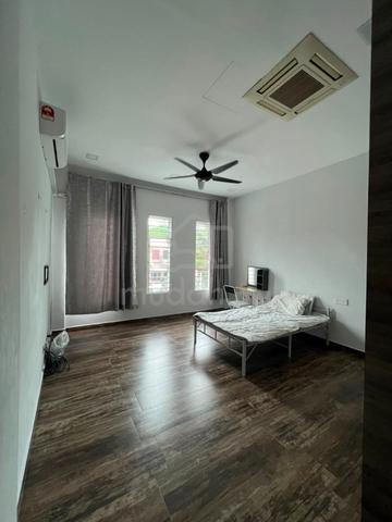Partially Furnished Selangor Cheras Room For Rent 1
