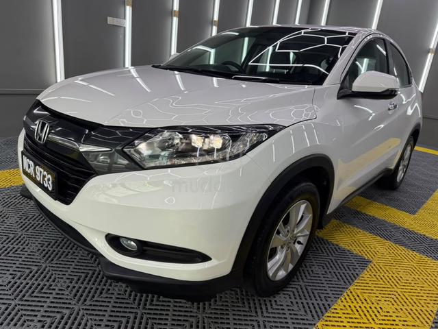 2015 Honda HR-V 1.8 V (A) TIP TOP CONDITION - 2