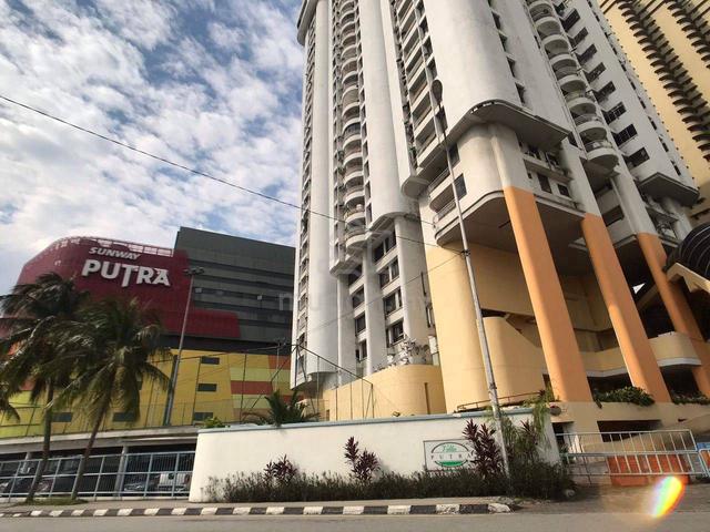 Villa Putra 1