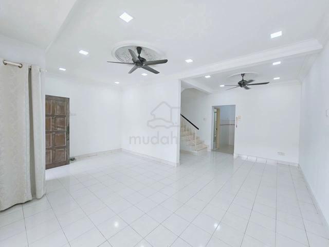 Bandar Puteri Klang Good Condition Double Storey House For Sale 1