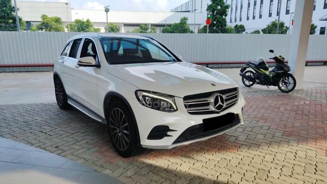 2017 Mercedes Benz GLC250 4MATIC - 1 yr warranty - 3