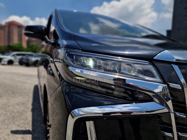 2018 Toyota ALPHARD FACELIFT 8SPEED FULON P.SEATS - 4