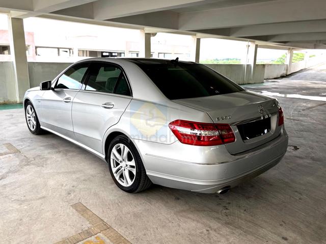 2011 Mercedes Benz E250 CGI BlueEFCY - 2