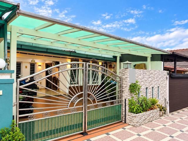 [FULLY RENOVATED] Taman Medan Petaling Jaya Single Storey Terrace 1