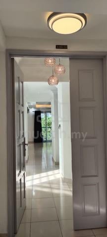 Perdana Emerald 1