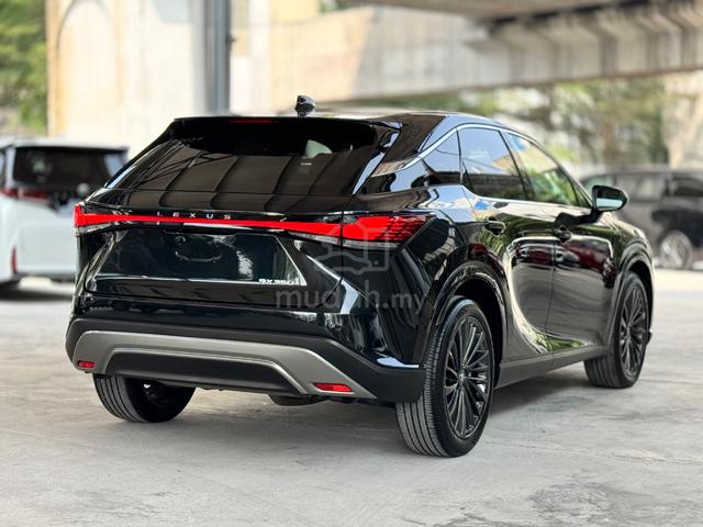 2023 Lexus RX350 Version L 2.4 / Rear Elec Seats - 4