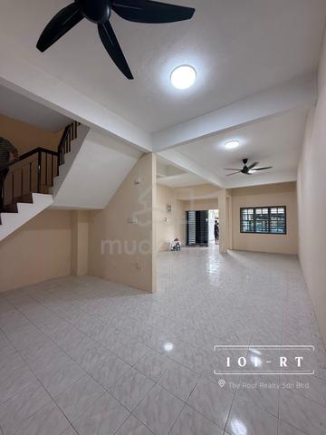VALUE RENT!!! Double Storey House @ Taman Manggis Jaya Banting 1