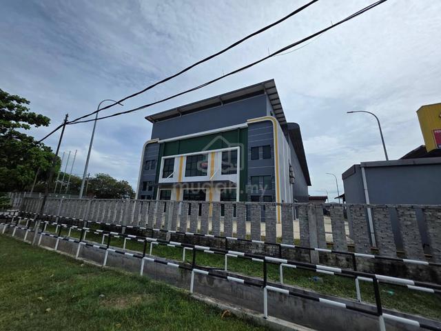 Pandamaran 1.043Acre Detached Factory 800Amp Power Supply For rent 1