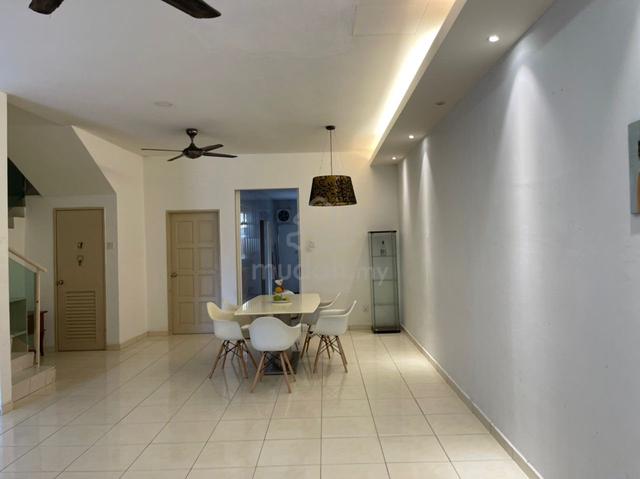 2.5 Storey Terraced House For Rent, Bandar Kinrara Puchong Disewa, LRT 1