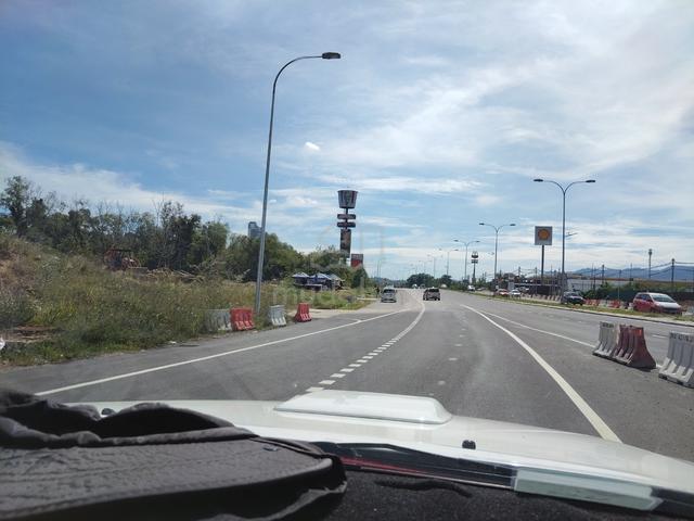 Land For sale / Jalan sulaman behide kfc drive thru 3