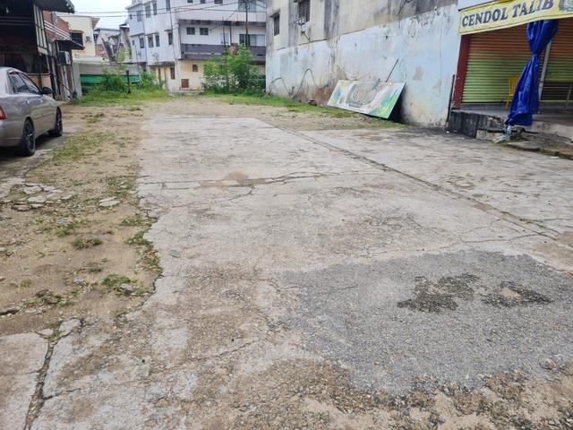 Pahang Mentakab Town Area Infront CaltexEmpty Flat Land For Sale 1