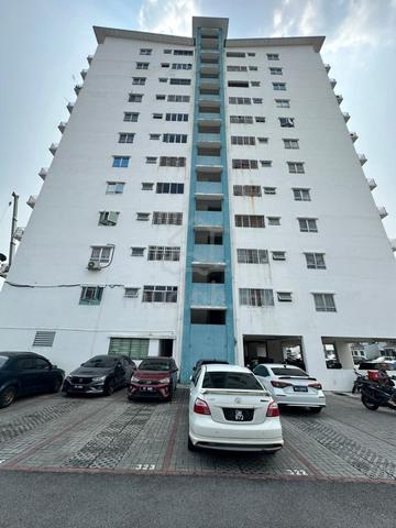 Jenderam Indah Apartment 1