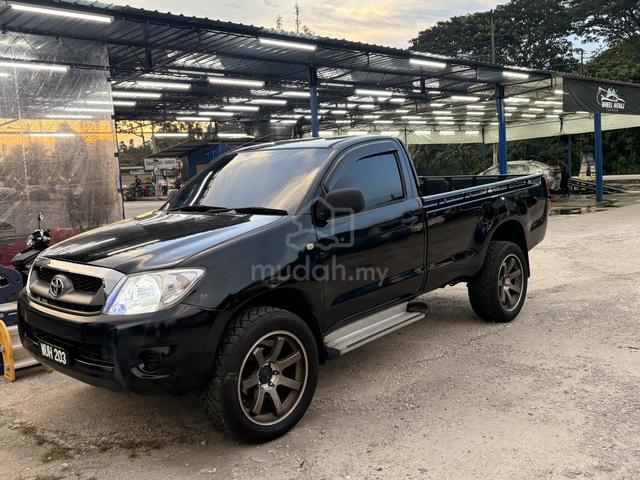 2010 Toyota HILUX 2.5 FACELIFT SINGLE CAB (M) - 2