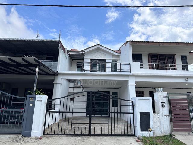 Mount Austin JP Perdana / 2 Storey / 4beds / 3baths / Fully Furnished 1