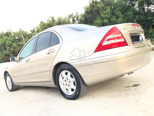 Mercedes Benz C180 1.8 CGI(A)AVNTGR SPEC&LEATHER S - 4