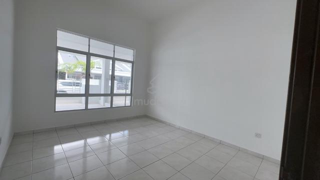 Spacious Single Storey Terrace for Rent, Taman Impiana Kesang, Jasin 3