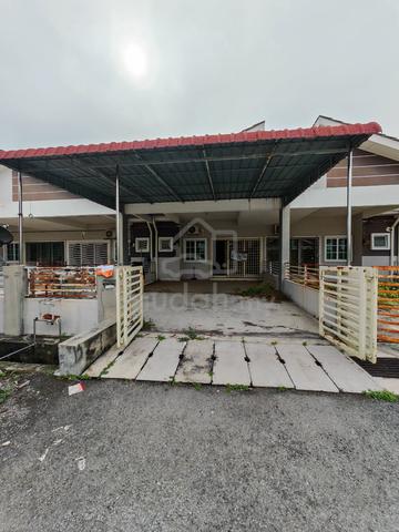 Teres Setingkat Taman Tronoh Universiti 1