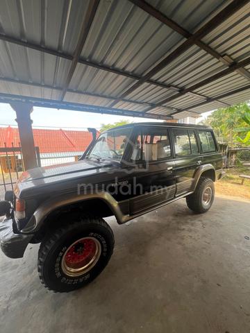 1995 Mitsubishi PAJERO 2.5 (M) - 3