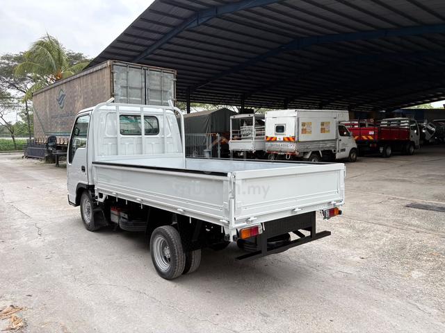 Unregistered Isuzu NHR69 - photo 6 of 6
