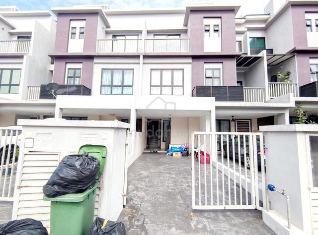 TownHouse Bandar Puteri Bangi 1