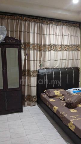 Semi D House Room to rent 1