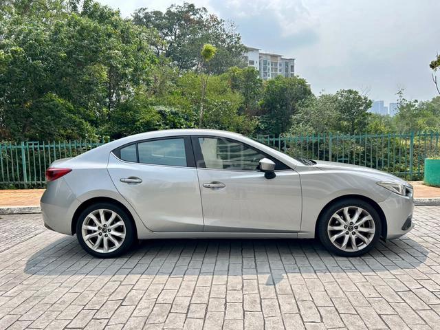 2016 Mazda 3 2.0 (A) HIGH SPEC , FULL LOAN - 5
