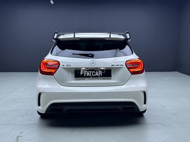 Reg 2018 MercBenz A45 AMG Sunroof H/Kardon F/Loan - 3