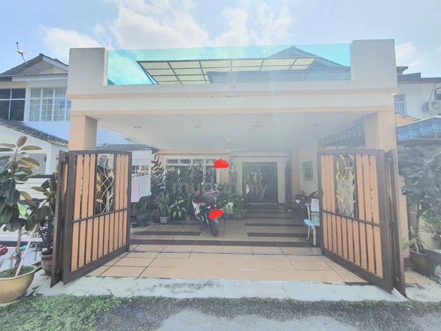 Facing Main Road Renovated Extended Double Storey Teres Taman Kesida 1