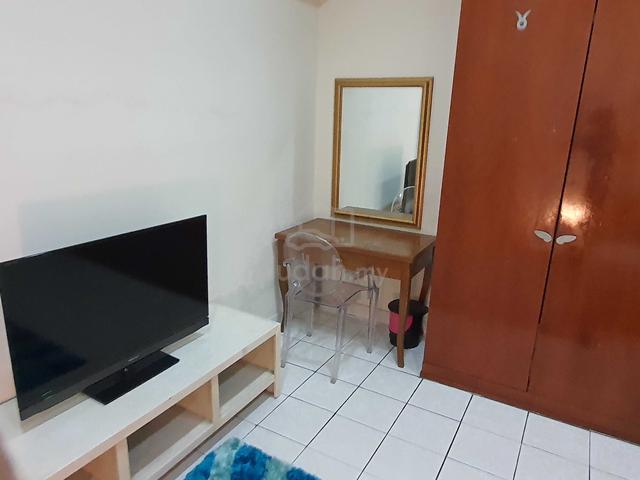 Middle Room Only Menara Polo Condo (Single Occupancy MALE ONLY) 3