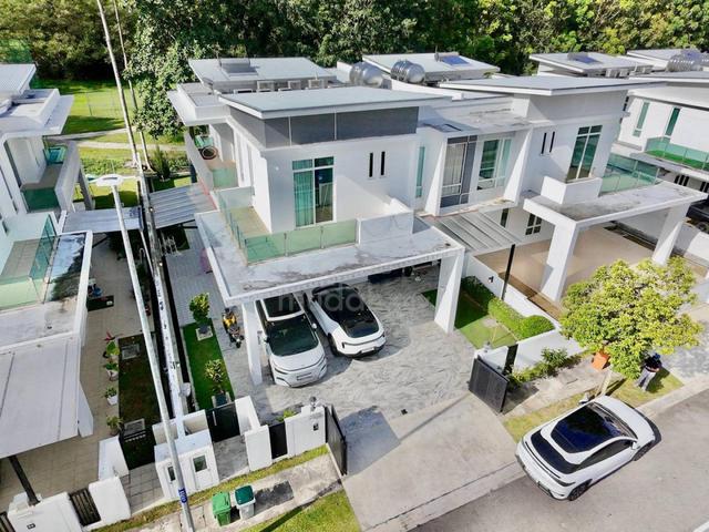 (FACING GOLF & FULLY RENO) 2 Storey Semi D Residensi SIGC Seremban 1