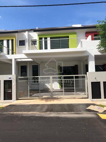 Melaka One krubong Double Storey Terrace 4 Bedrooms 3 Bathrooms 1