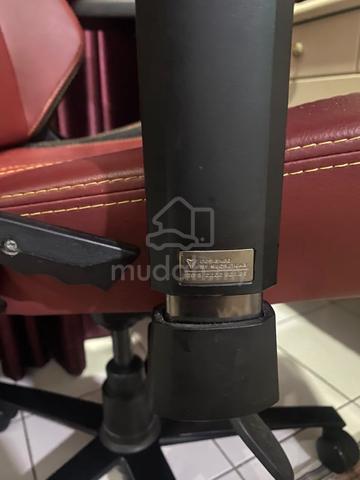 Secretlab Game of Thrones Gaming Chair - photo 5 of 6
