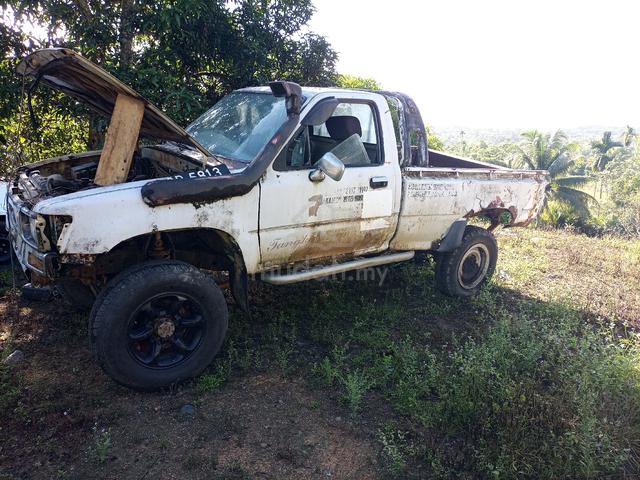 1995 Toyota HILUX LN 65 2.5 SINGLECAB 5 SPEED (M) - 1